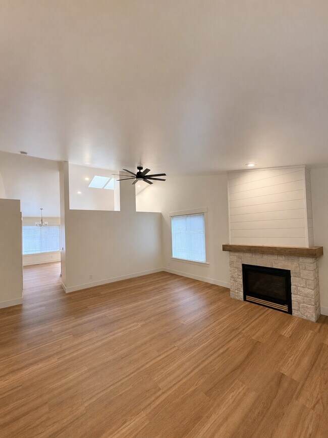 Building Photo - 20201 45th Dr NE