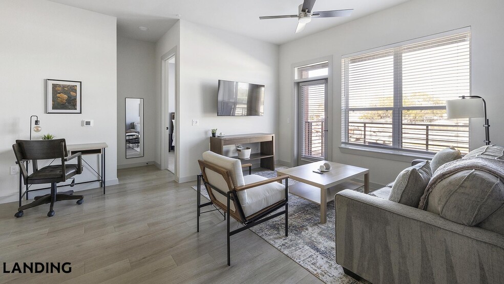 Building Photo - 1345 E 15th St