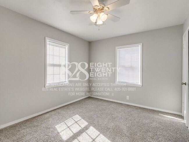 Building Photo - AVAILABLE NOW! Super Cute 2 Bed/1 Bath with HUGE backyard in Bethany!