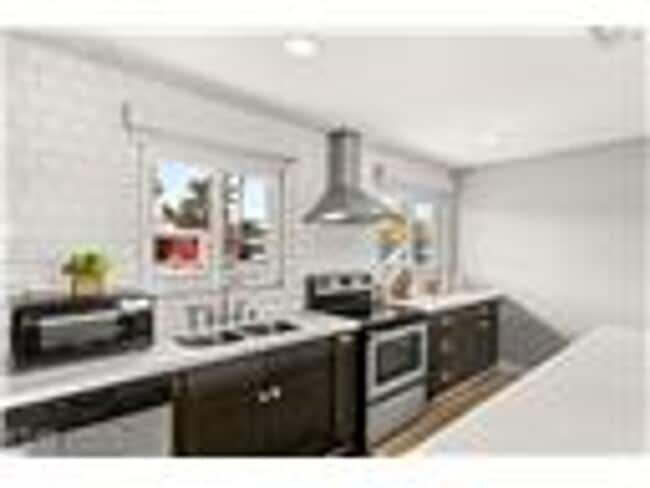 Building Photo - 1707 S 8th St