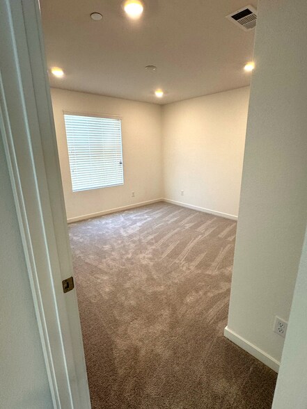 Upstairs Bedroom 2 - 2288 Panama Dr
