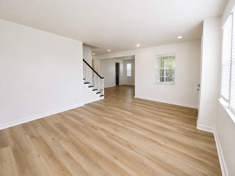 Building Photo - 46338 Durango Dr