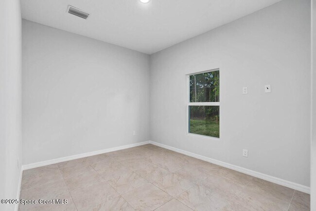 Building Photo - 1880 Holbrook Rd NW