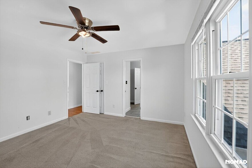 Building Photo - 4419 Oliver Ln
