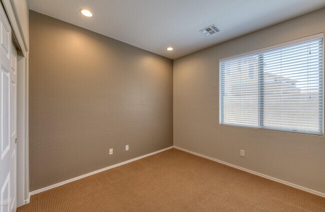 Building Photo - 39932 N Wisdom Way