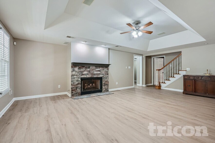 Building Photo - 140 Gray Fox Point