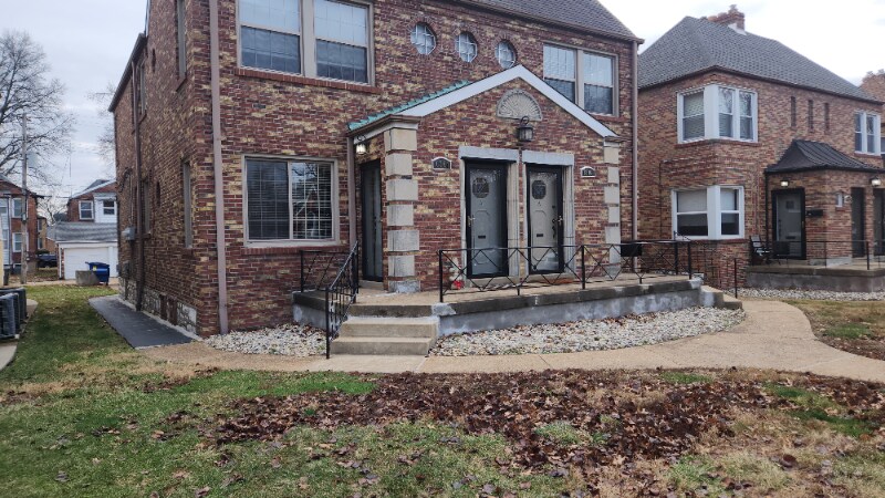 Building Photo - 6304 Bancroft Ave