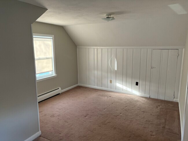 Building Photo - 39 Westphal St