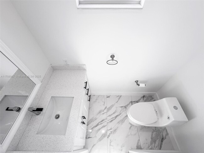 Building Photo - 149 Southeast Cor. Arno