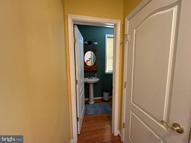 Building Photo - 43326 Columbus St