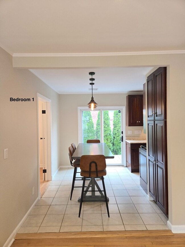 Building Photo - Beautifully updated, ranch style single fa...