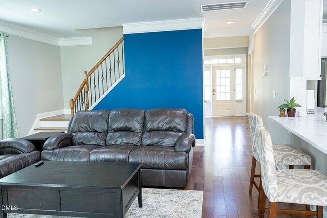 Building Photo - 5016 Trembath Ln