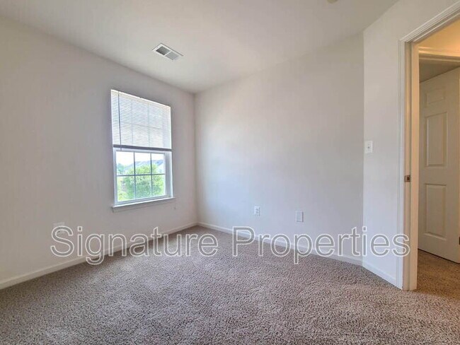 Building Photo - 35 Allegheny Dr