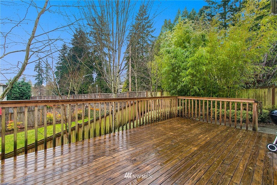 Building Photo - 13607 NE 202nd St