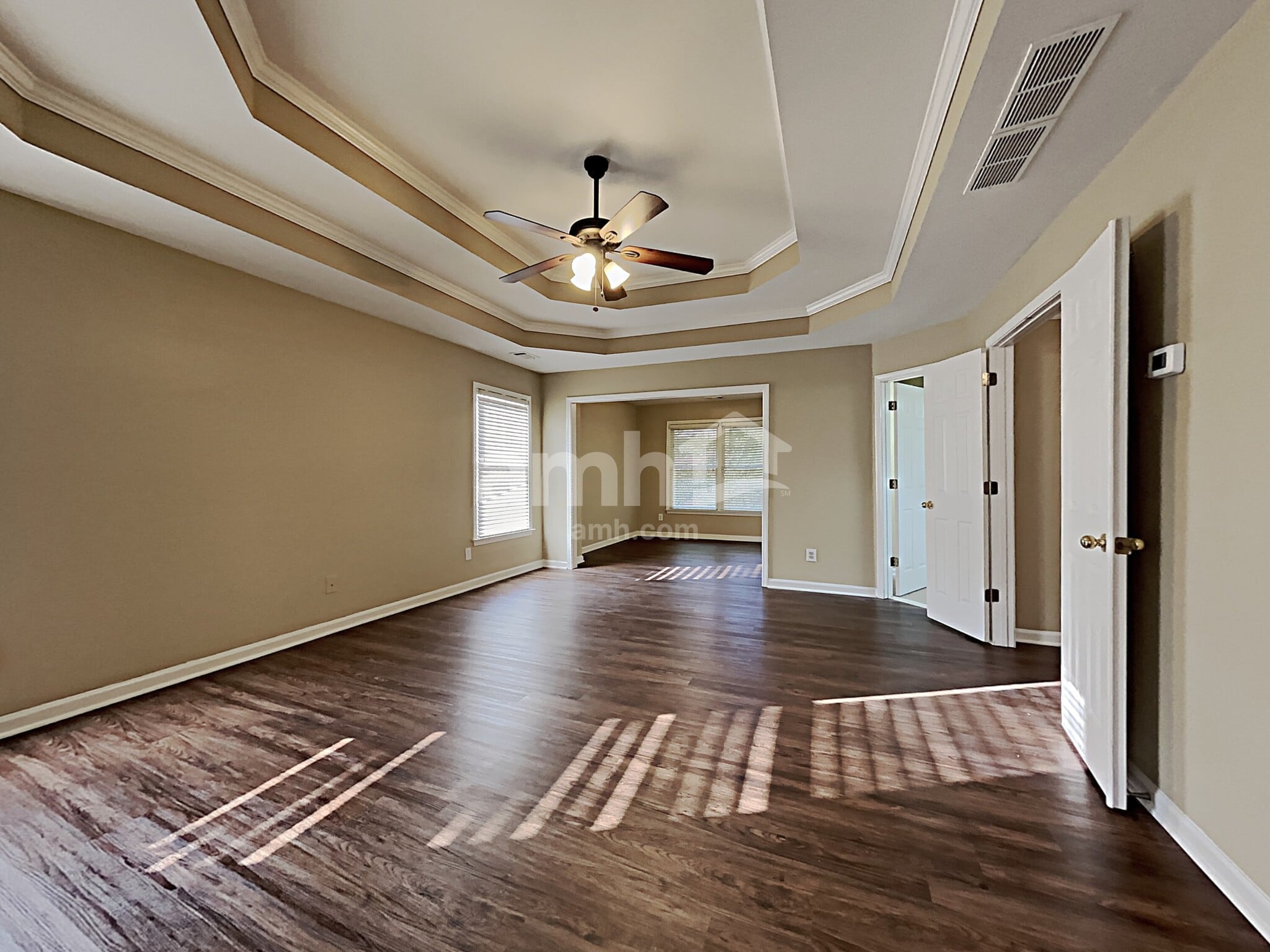 Building Photo - 2079 Sugar Springs Dr