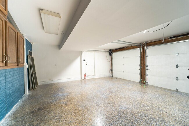 Building Photo - Fabulous Home in Aquia Harbor