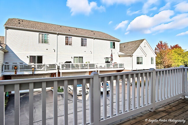 Building Photo - 2067 Concord Dr