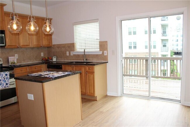 Building Photo - 2059 Liberty Ct NW