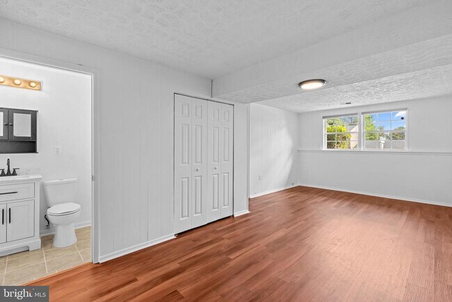 Building Photo - 3500 Manis Rd