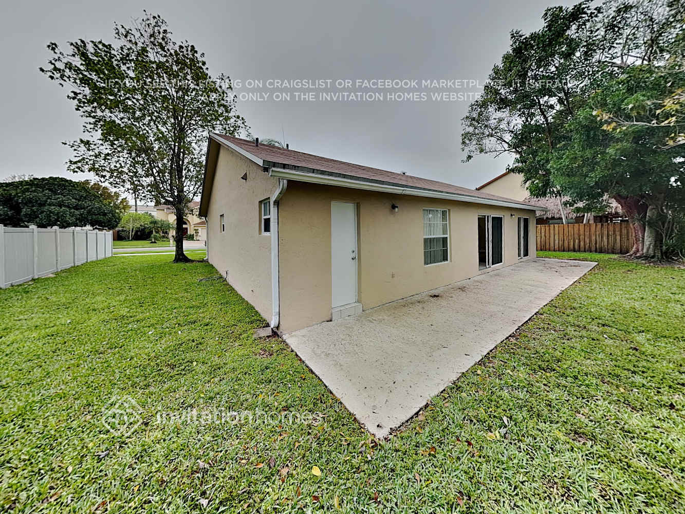 Building Photo - 5521 SW 58th Ct