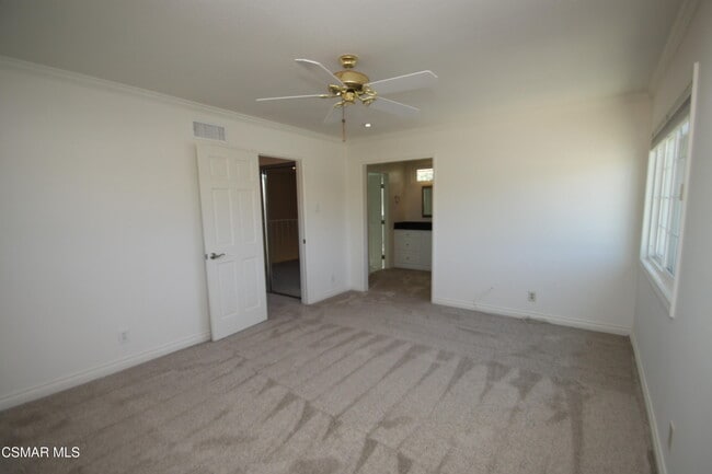 Building Photo - 186 Poplar Crest Ave