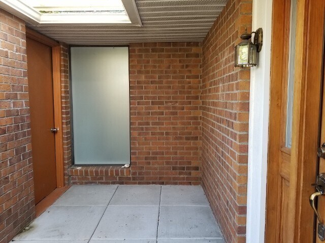 Building Photo - PENDING APPLICATION; Beach Front Access - ...