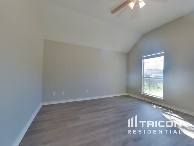 Building Photo - 3709 Pueblo St