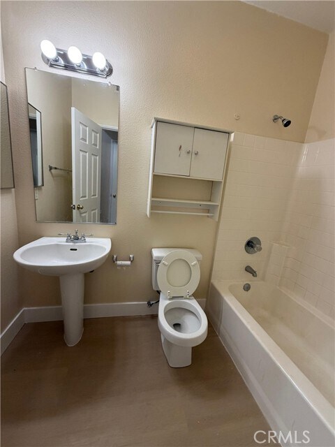 Building Photo - 23656 Morning Glory Dr