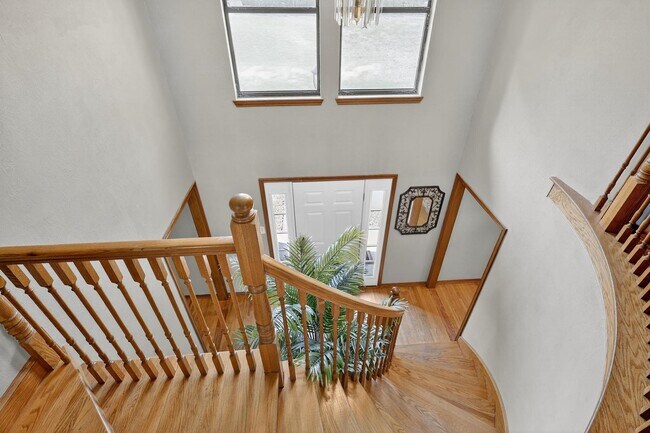 Building Photo - 231 Schmidt Ln