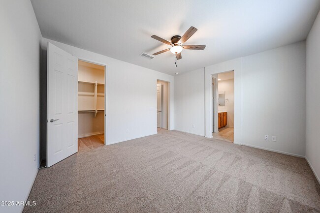 Building Photo - 7148 W Bent Tree Dr