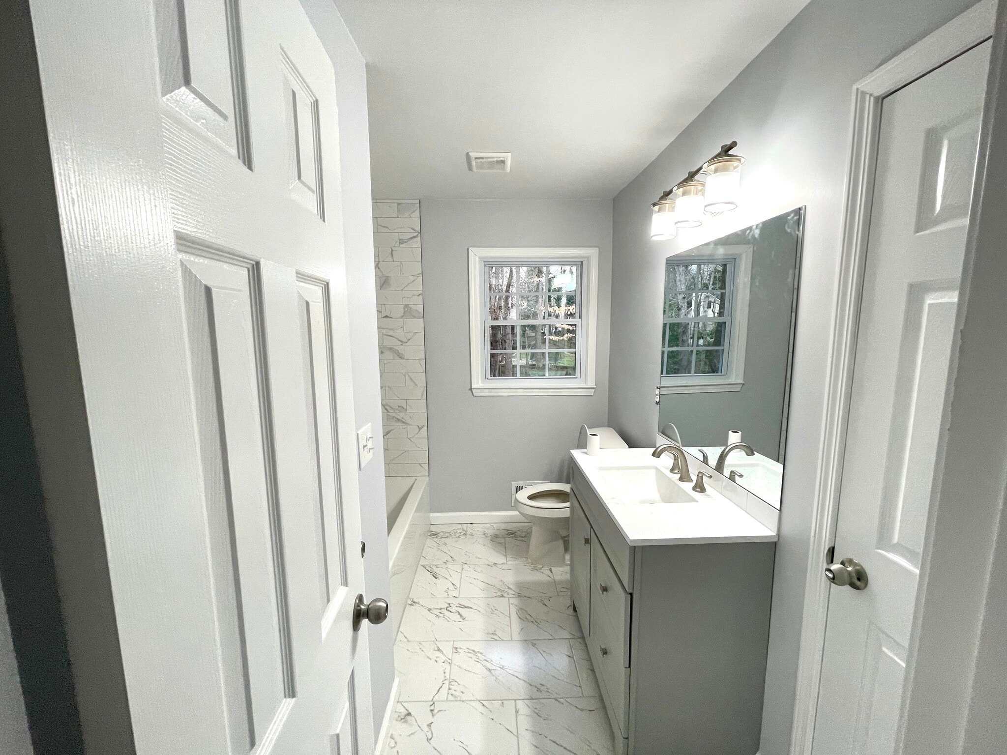 Bathroom 2 - 1695 Buford Dr