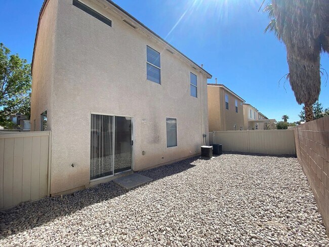 Building Photo - 6062 St Petersburg Dr