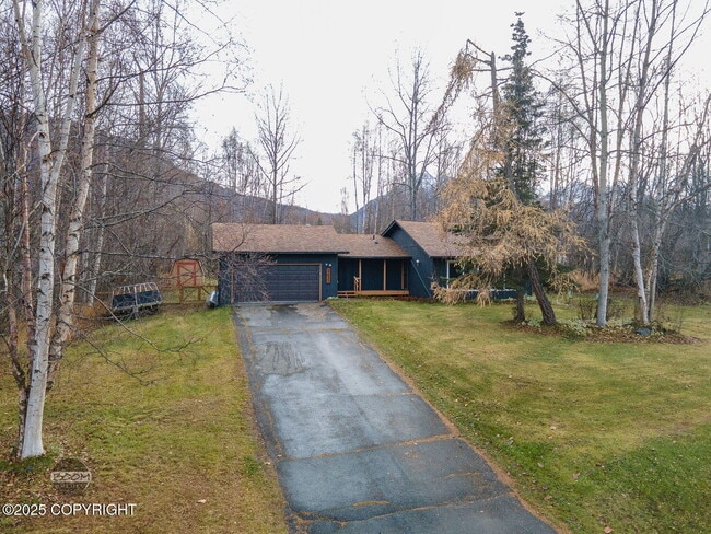 Building Photo - 22355 Whispering Birch Dr