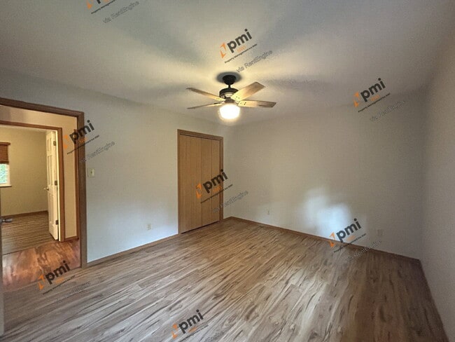 Building Photo - 5531 Mulberry Ave