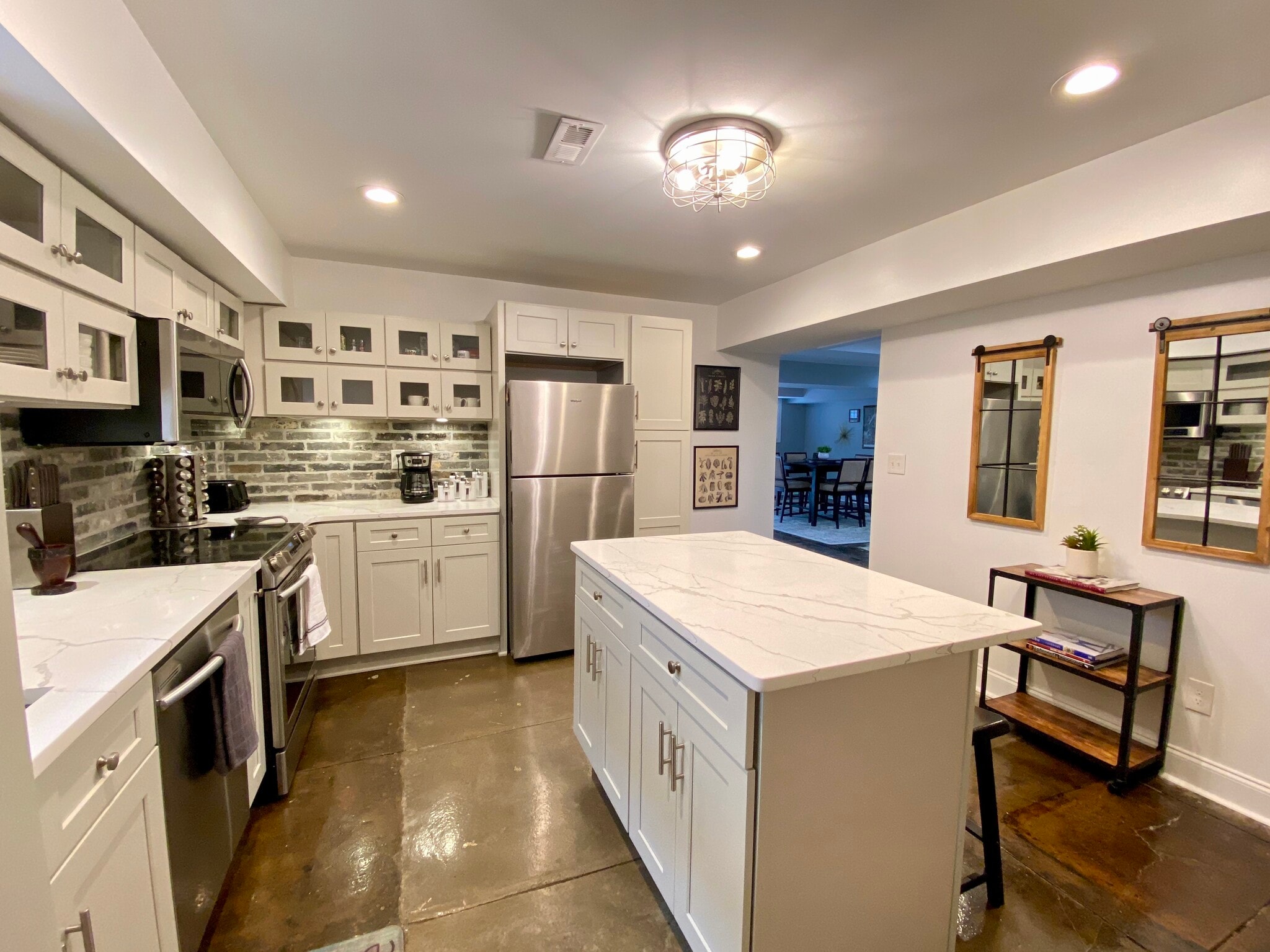 Building Photo - 854 Moreland Ave SE