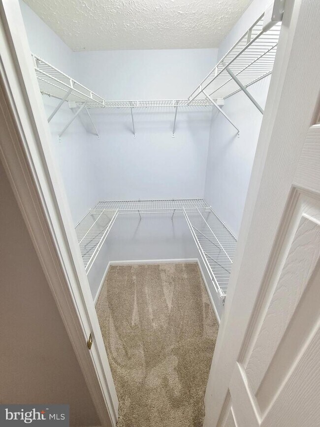 Building Photo - 13109 Briarcliff Terrace