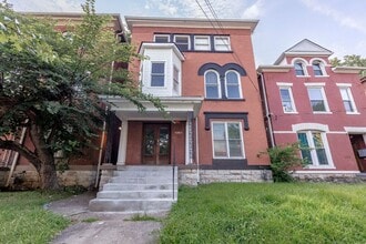 Building Photo - 1361 S Brook St