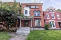 Building Photo - 1361 S Brook St