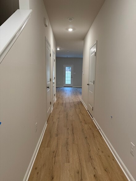 Building Photo - 8 Reagan Rd