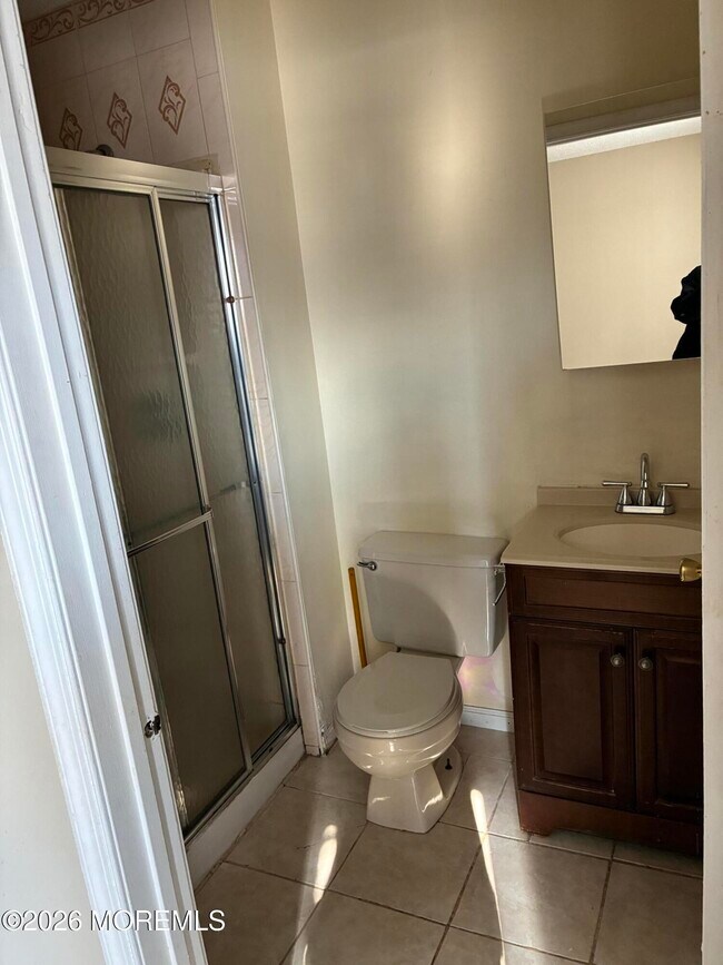 Building Photo - 43 Jaffreyton Close