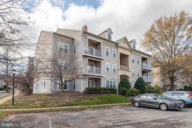 Building Photo - 13615 Garfield Pl