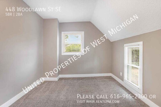 Building Photo - 448 Woodlawn St SE