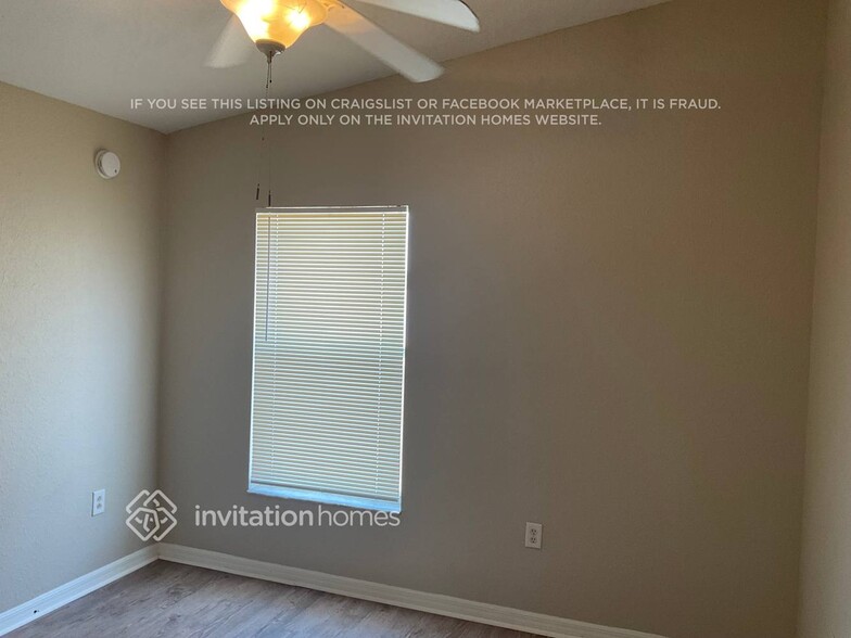 Building Photo - 5237 Snowy Heron Dr