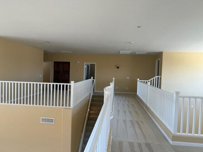 Building Photo - Flag Homes - 066