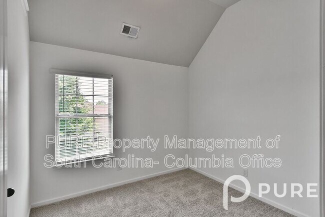Building Photo - 522 Moulton Way
