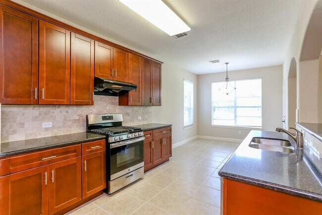 Building Photo - 20907 Field Manor Ln