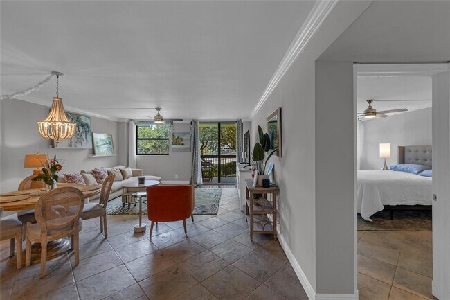 Building Photo - 2900 NE 14th Street Causeway