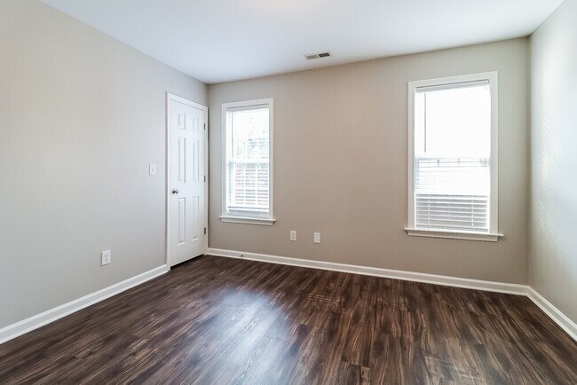 Building Photo - 116 Pearson Place