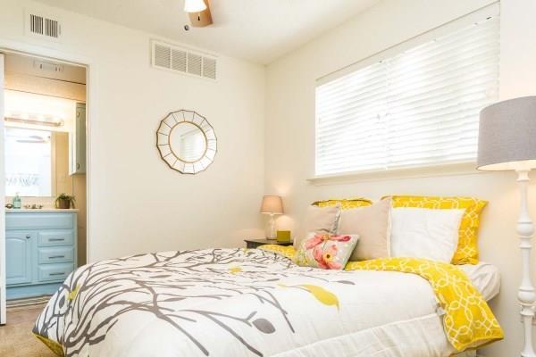 Building Photo - 3405 Helms St