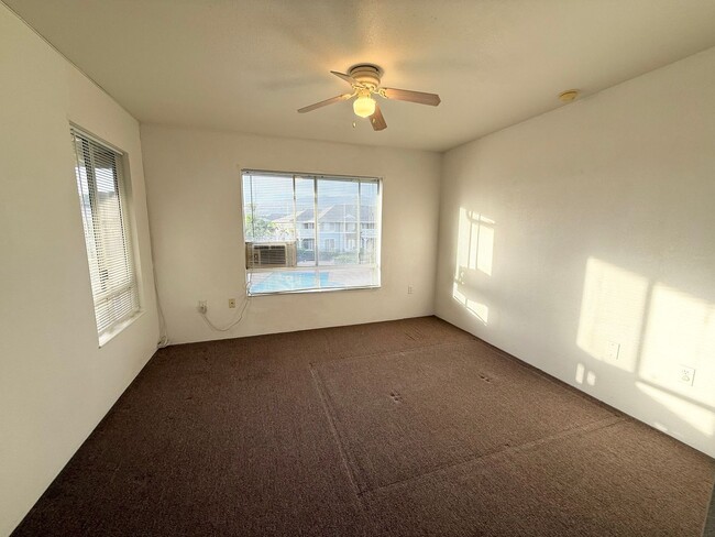 Building Photo - AVAILABLE NOW! 2 BD/ 2 BA Unit in Kukuilani Villas - Kapolei